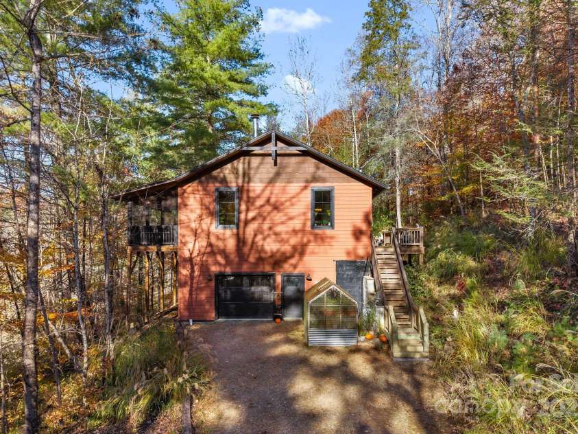 123 Holly Hill Farm Road, Mars Hill, NC 28754.  MLS# CAR4321116, YatesRealty ID 852. The Perfect Setting