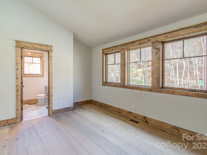 37 Tioga Trail, Banner Elk, NC 28604.  MLS# CAR4215738, YatesRealty ID 852. 2nd bedroom upstairs