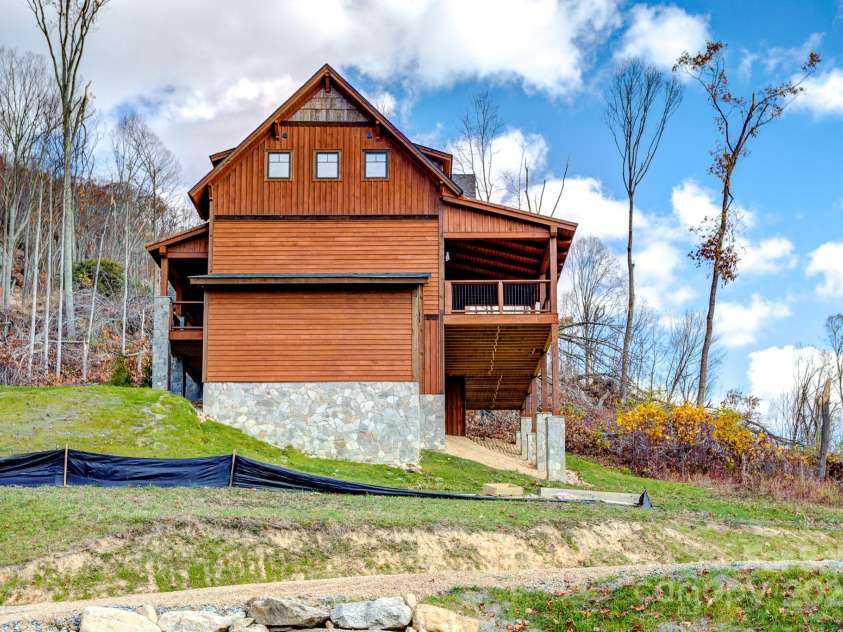37 Tioga Trail, Banner Elk, NC 28604.  MLS# CAR4215738, YatesRealty ID 852. Side View From Street