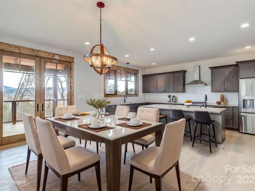 37 Tioga Trail, Banner Elk, NC 28604.  MLS# CAR4215738, YatesRealty ID 852. Virtually staged