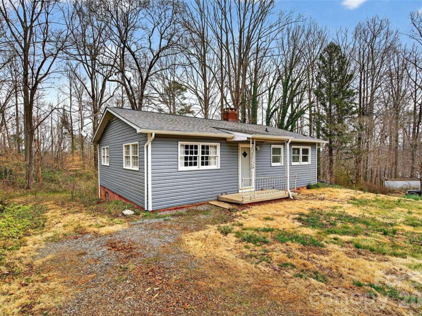 254 Wildwood Terrace, Marion, NC 28752.  MLS# CAR4345641, YatesRealty ID 8520. 