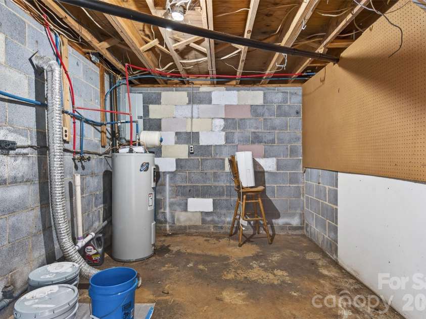 254 Wildwood Terrace, Marion, NC 28752.  MLS# CAR4345641, YatesRealty ID 8520. 
