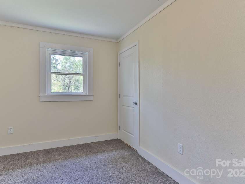 963 Kenham Place, Lenoir, NC 28645.  MLS# CAR4247410, YatesRealty ID 8520. Bedroom 1