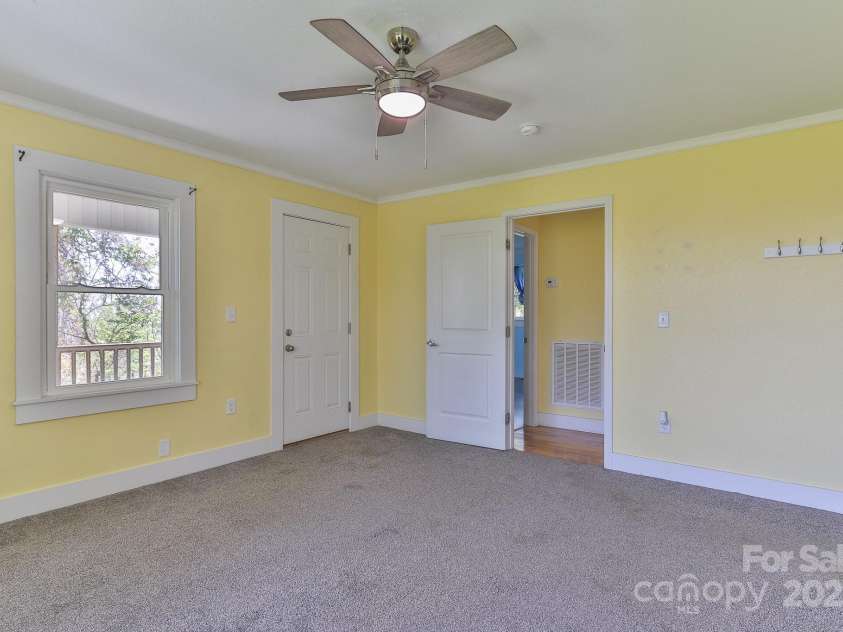 963 Kenham Place, Lenoir, NC 28645.  MLS# CAR4247410, YatesRealty ID 8520. Primary