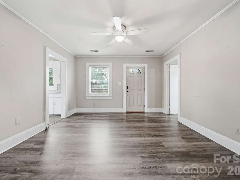 2036 4th Street, Hickory, NC 28601.  MLS# CAR4335049, YatesRealty ID 8521. 