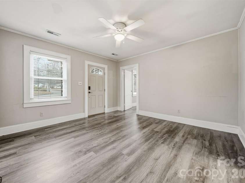 2036 4th Street, Hickory, NC 28601.  MLS# CAR4335049, YatesRealty ID 8521. 