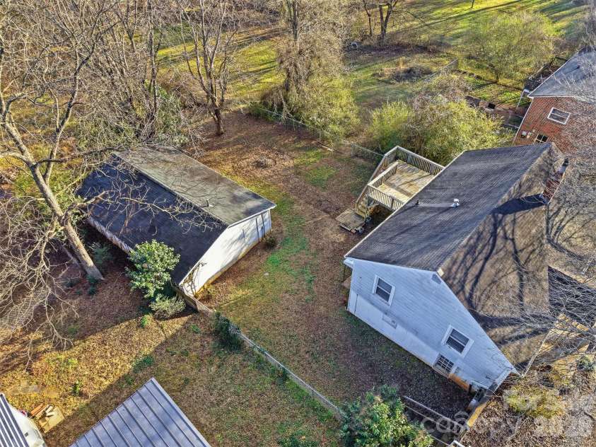 2036 4th Street, Hickory, NC 28601.  MLS# CAR4335049, YatesRealty ID 8521. 