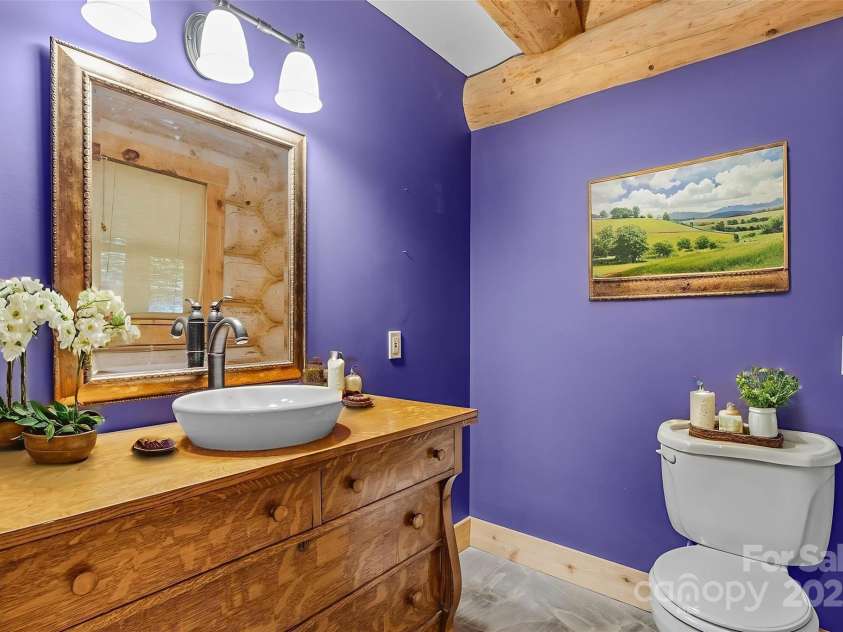 32 Indian Knob Road, Asheville, NC 28803.  MLS# CAR4246134, YatesRealty ID 8521. Half bath, main floor