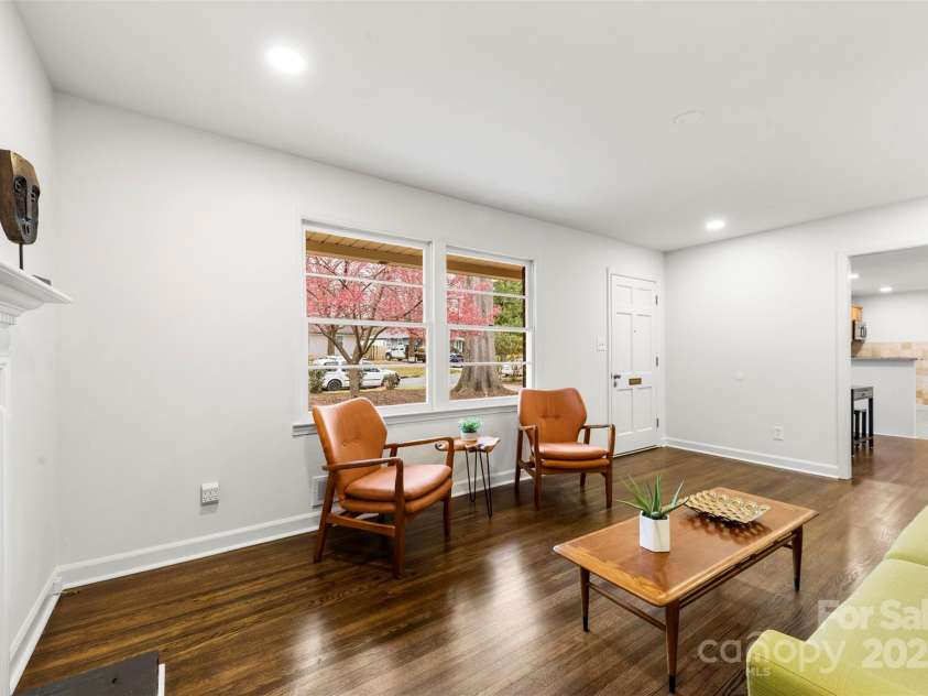 3918 Woodgreen Terrace, Charlotte, NC 28205.  MLS# CAR4250776, YatesRealty ID 8523. 