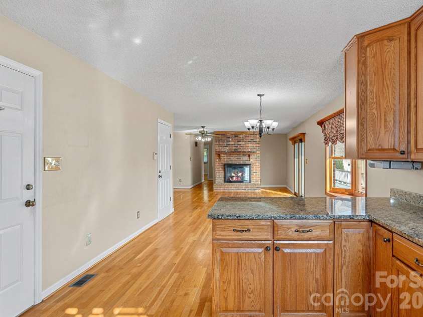 18726 Bluff Point Road, Cornelius, NC 28031.  MLS# CAR4352211, YatesRealty ID 8525. 