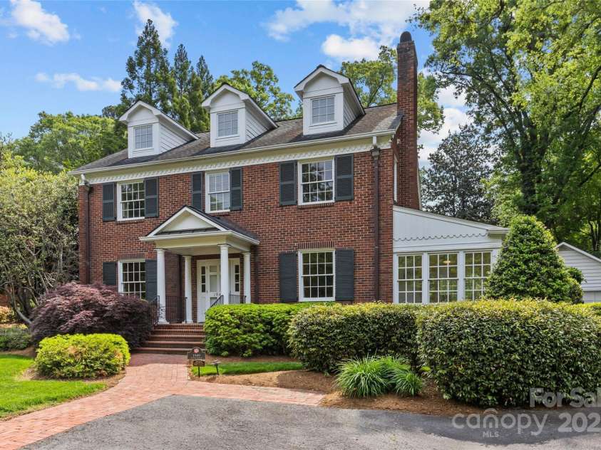 1949 Wendover Road, Charlotte, NC 28211.  MLS# CAR4250207, YatesRealty ID 8525. 