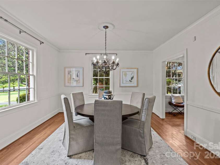 1949 Wendover Road, Charlotte, NC 28211.  MLS# CAR4250207, YatesRealty ID 8525. 