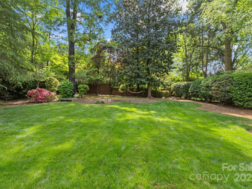1949 Wendover Road, Charlotte, NC 28211.  MLS# CAR4250207, YatesRealty ID 8525. 