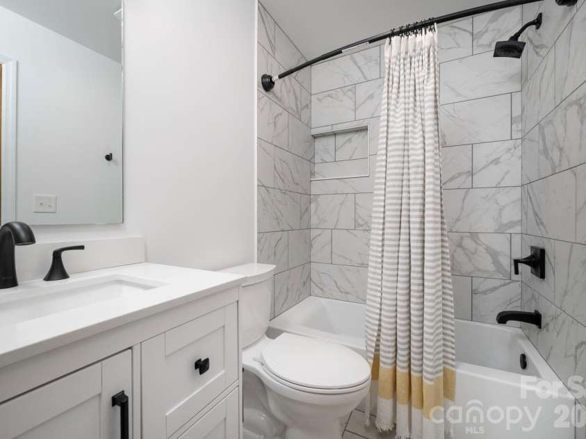 19 Wentworth Avenue, Asheville, NC 28803.  MLS# CAR4361952, YatesRealty ID 8527. 