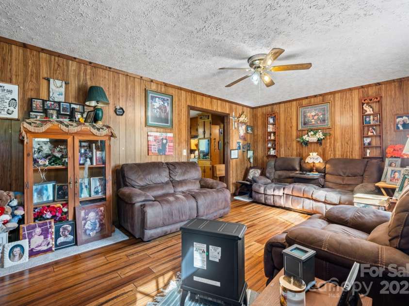 5467 Erma Lail Lane, Granite Falls, NC 28630.  MLS# CAR4248412, YatesRealty ID 8527. 