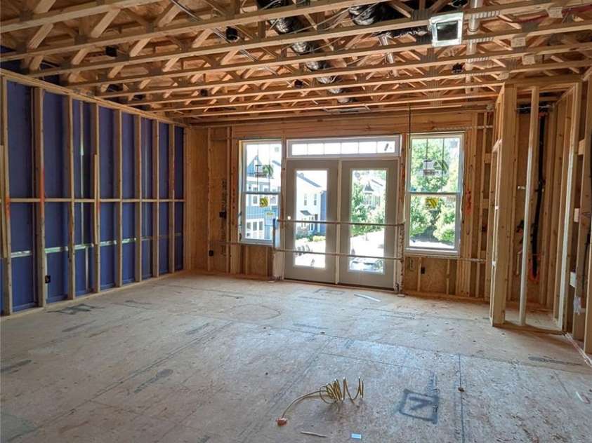 3025 Rozzelles Ferry Road, Charlotte, NC 28208.  MLS# CAR4340819, YatesRealty ID 8528. Kitchen