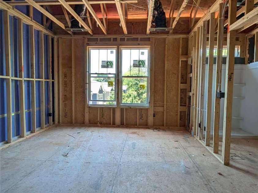 3025 Rozzelles Ferry Road, Charlotte, NC 28208.  MLS# CAR4340819, YatesRealty ID 8528. Primary 