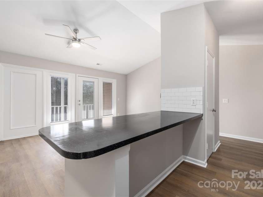 6142 Meadow Rose Lane, Charlotte, NC 28215.  MLS# CAR4232587, YatesRealty ID 8528. 