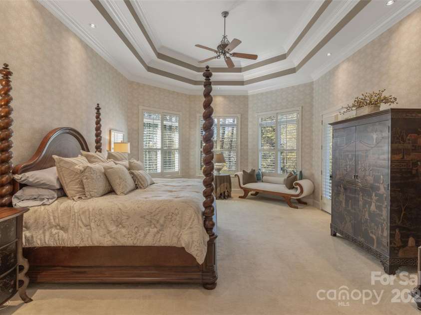 250 Big Bear Road, Highlands, NC 28741.  MLS# CAR4313436, YatesRealty ID 8529. Primary Suite