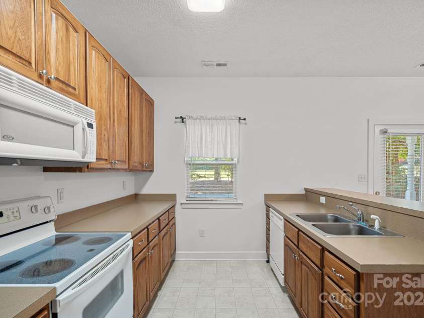 116 Par Place, Mooresville, NC 28115.  MLS# CAR4177547, YatesRealty ID 853. 