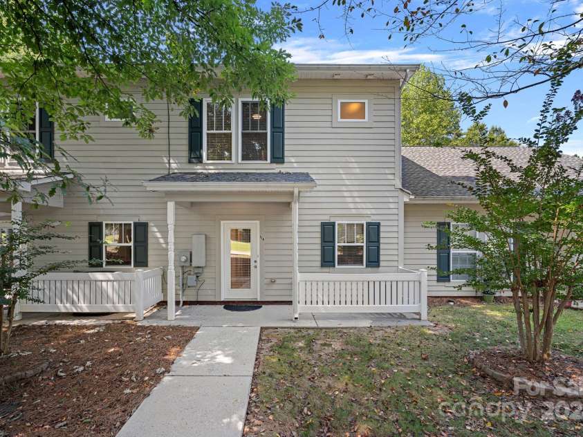 116 Par Place, Mooresville, NC 28115.  MLS# CAR4177547, YatesRealty ID 853. Back Porch