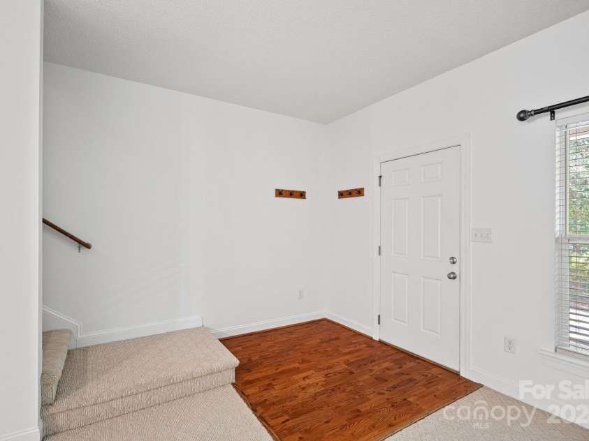 116 Par Place, Mooresville, NC 28115.  MLS# CAR4177547, YatesRealty ID 853. Front Entrance