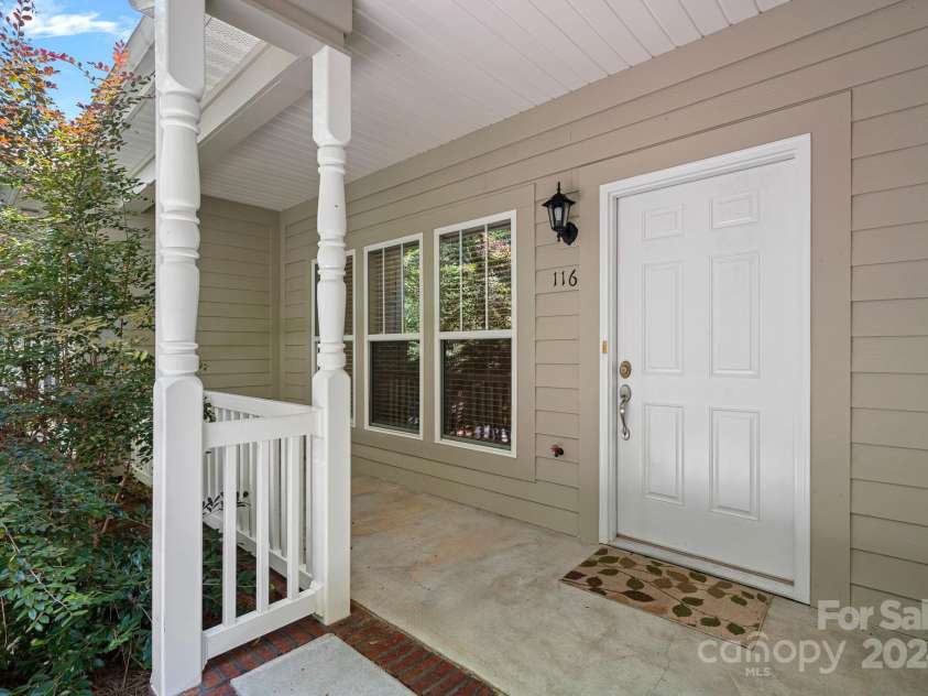 116 Par Place, Mooresville, NC 28115.  MLS# CAR4177547, YatesRealty ID 853. Front Porch