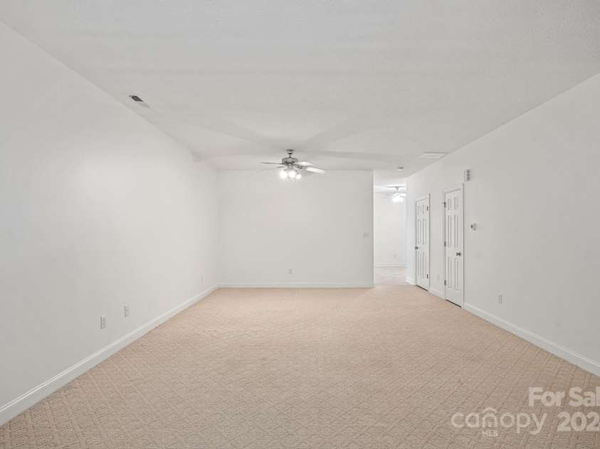 116 Par Place, Mooresville, NC 28115.  MLS# CAR4177547, YatesRealty ID 853. Living Room