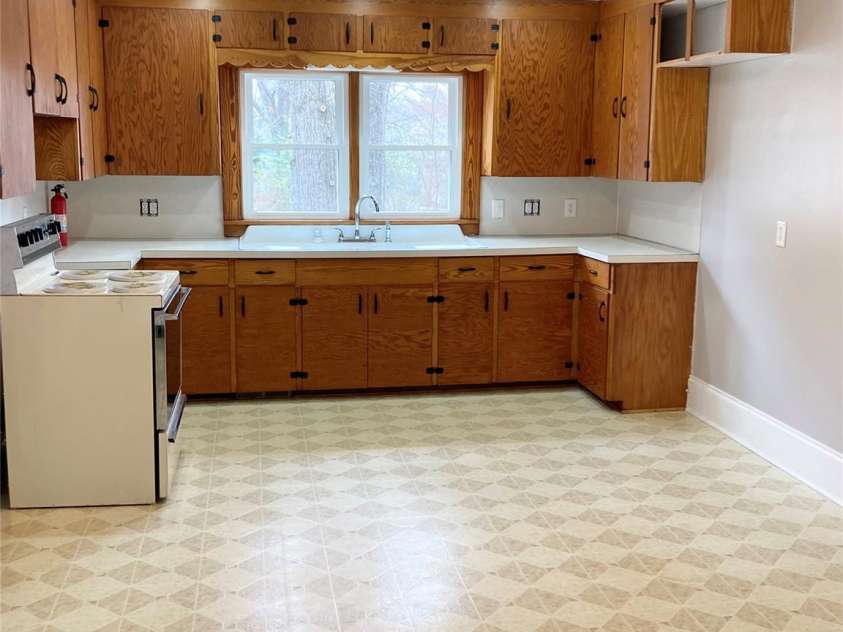 211 1st Street, Landis, NC 28088.  MLS# CAR4233473, YatesRealty ID 8531. 