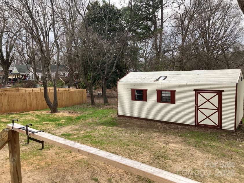 211 1st Street, Landis, NC 28088.  MLS# CAR4233473, YatesRealty ID 8531. 