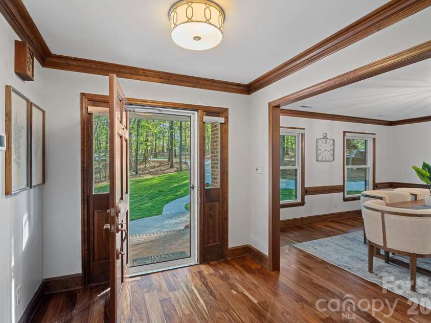 9500 Hampton Oaks Lane, Charlotte, NC 28270.  MLS# CAR4363380, YatesRealty ID 8532. 