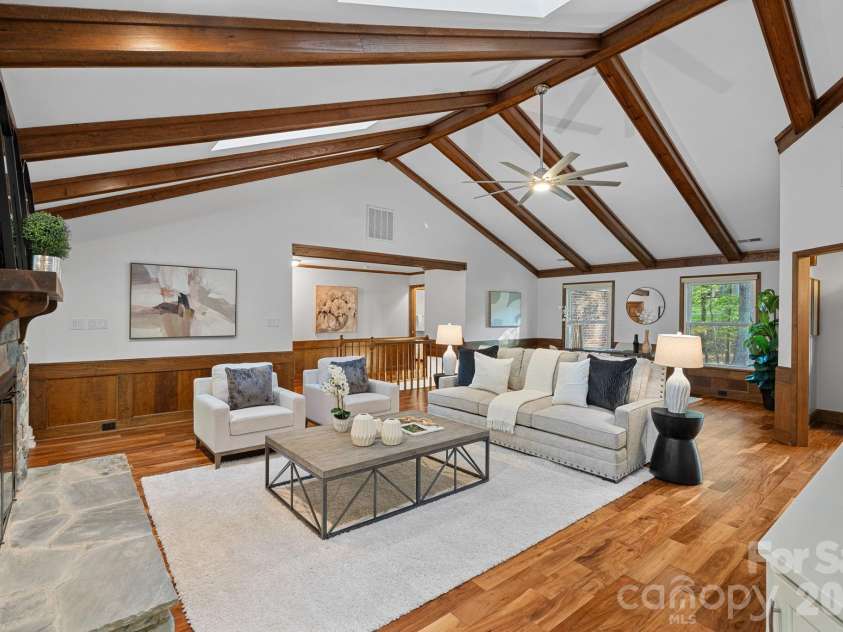 9500 Hampton Oaks Lane, Charlotte, NC 28270.  MLS# CAR4363380, YatesRealty ID 8532. 