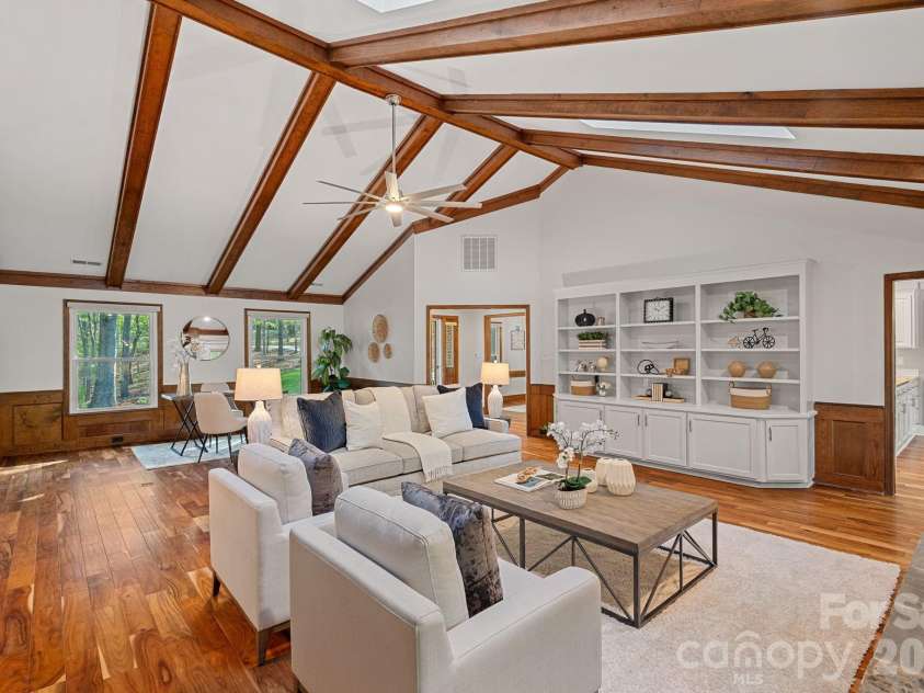 9500 Hampton Oaks Lane, Charlotte, NC 28270.  MLS# CAR4363380, YatesRealty ID 8532. 
