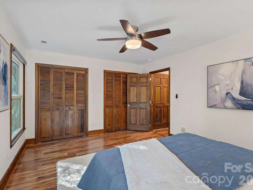 9500 Hampton Oaks Lane, Charlotte, NC 28270.  MLS# CAR4363380, YatesRealty ID 8532. 