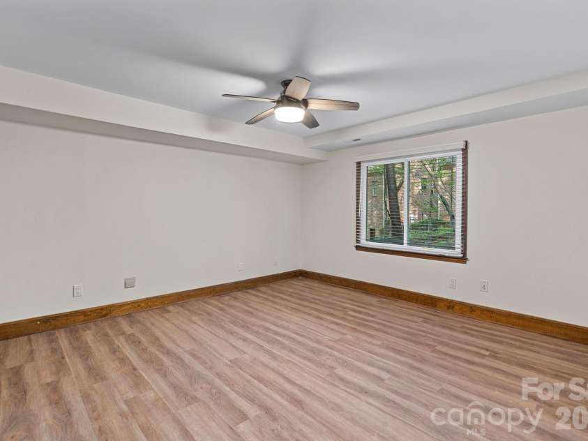 9500 Hampton Oaks Lane, Charlotte, NC 28270.  MLS# CAR4363380, YatesRealty ID 8532. 