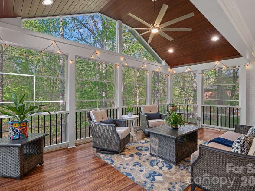 9500 Hampton Oaks Lane, Charlotte, NC 28270.  MLS# CAR4363380, YatesRealty ID 8532. 