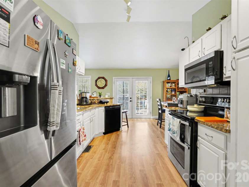 129 Falling Leaf Lane, Statesville, NC 28677.  MLS# CAR4360143, YatesRealty ID 8533. 