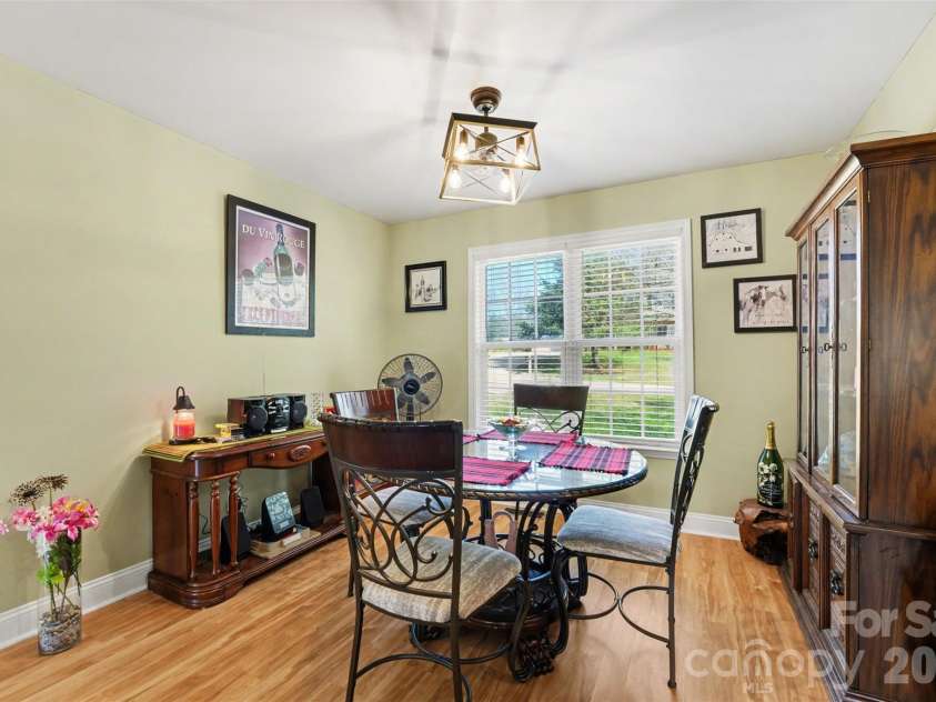 129 Falling Leaf Lane, Statesville, NC 28677.  MLS# CAR4360143, YatesRealty ID 8533. 