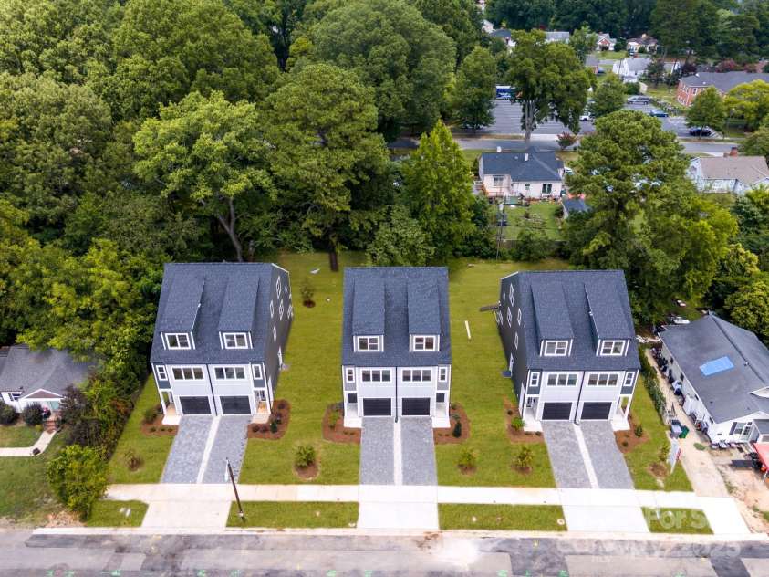 2426 Arty Avenue, Charlotte, NC 28208.  MLS# CAR4284612, YatesRealty ID 8534. 