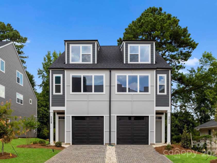 2426 Arty Avenue, Charlotte, NC 28208.  MLS# CAR4284612, YatesRealty ID 8534. 