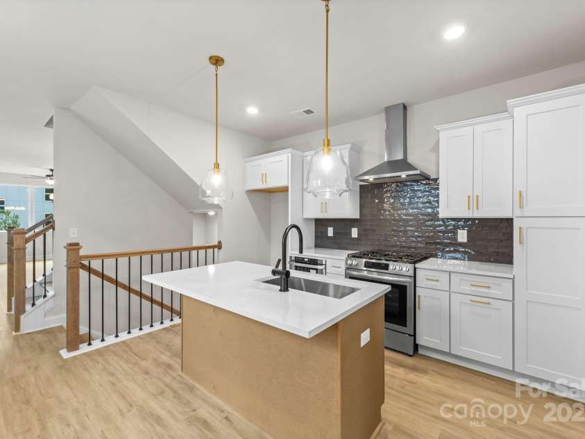 2426 Arty Avenue, Charlotte, NC 28208.  MLS# CAR4284612, YatesRealty ID 8534. 