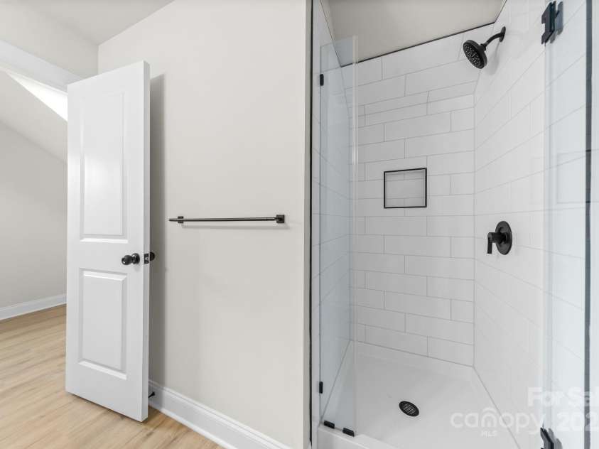 2426 Arty Avenue, Charlotte, NC 28208.  MLS# CAR4284612, YatesRealty ID 8534. 