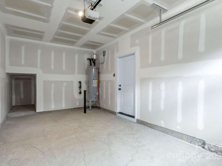 2426 Arty Avenue, Charlotte, NC 28208.  MLS# CAR4284612, YatesRealty ID 8534. 