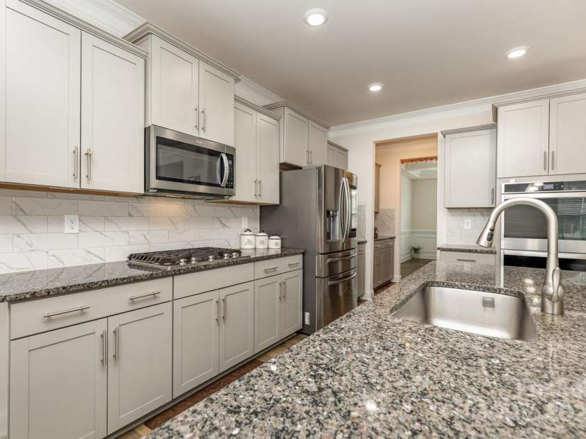 9727 White Chapel Drive, Concord, NC 28027.  MLS# CAR4333177, YatesRealty ID 8534. 