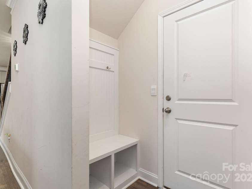 9727 White Chapel Drive, Concord, NC 28027.  MLS# CAR4333177, YatesRealty ID 8534. 