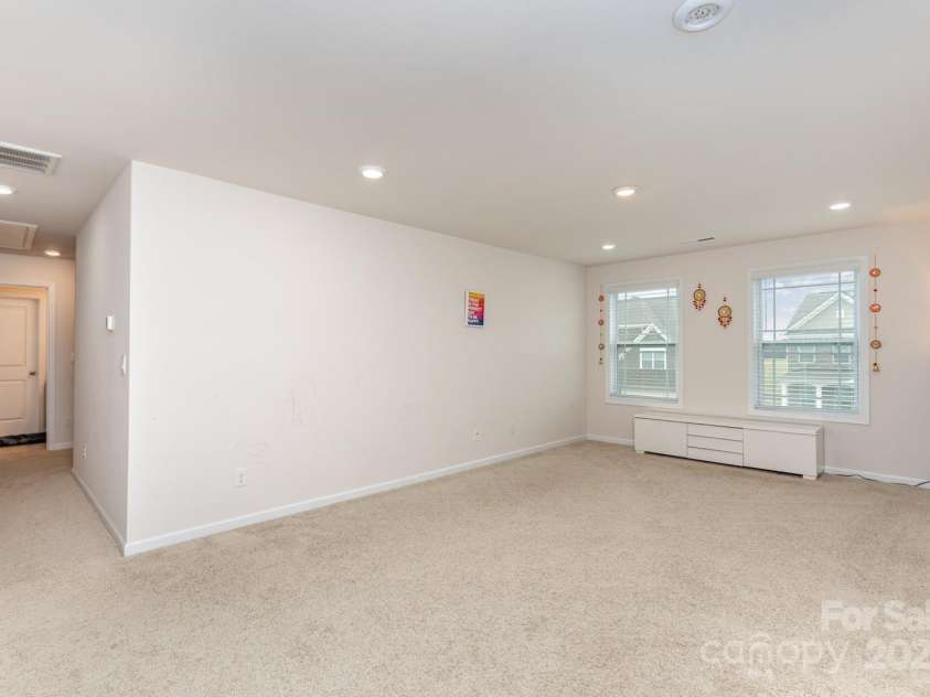 9727 White Chapel Drive, Concord, NC 28027.  MLS# CAR4333177, YatesRealty ID 8534. 