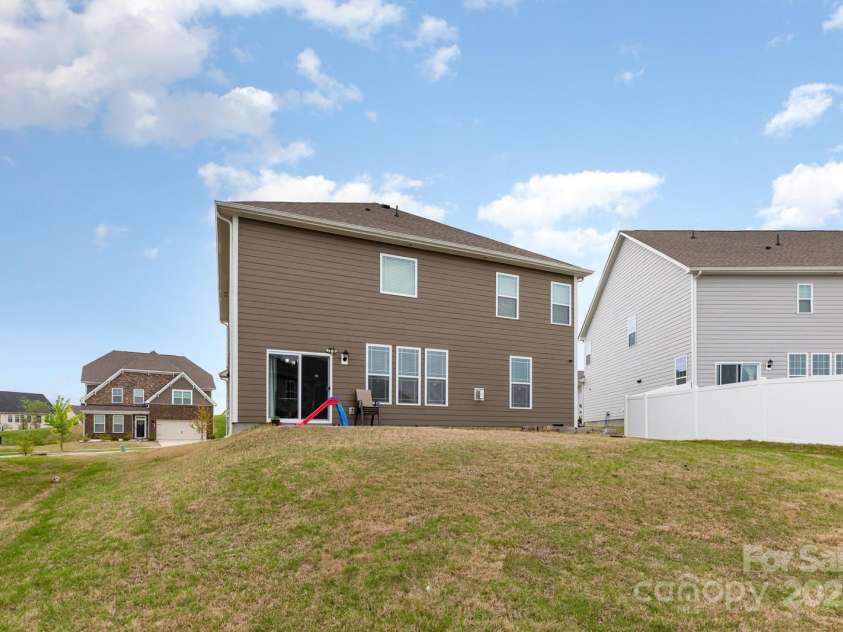 9727 White Chapel Drive, Concord, NC 28027.  MLS# CAR4333177, YatesRealty ID 8534. 