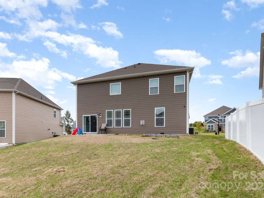9727 White Chapel Drive, Concord, NC 28027.  MLS# CAR4333177, YatesRealty ID 8534. 