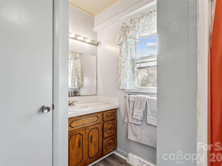 7910 Nc Hwy 90 Highway, Stony Point, NC 28678.  MLS# CAR4360101, YatesRealty ID 8537. Bath