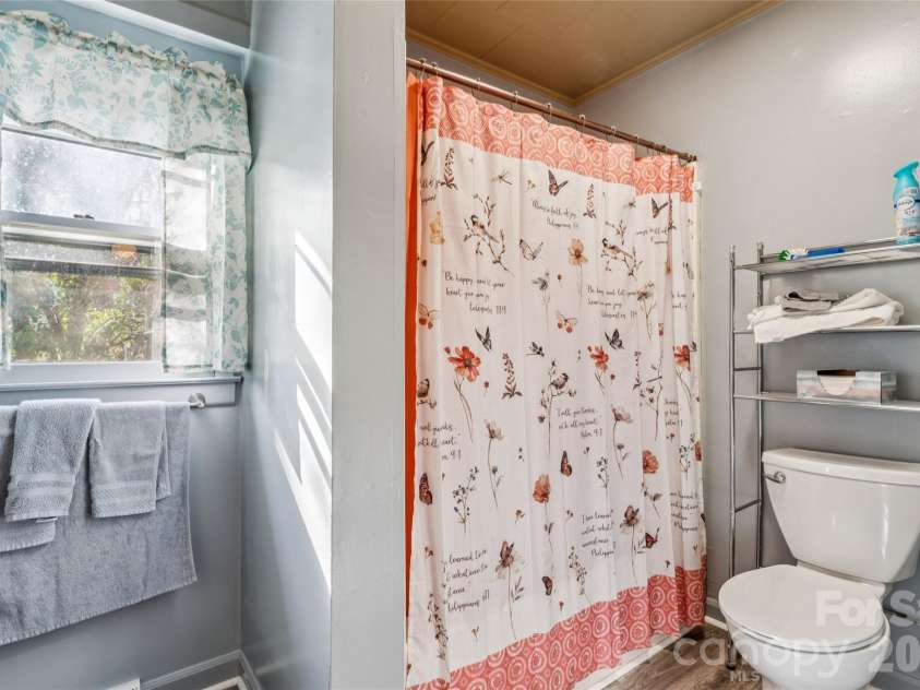 7910 Nc Hwy 90 Highway, Stony Point, NC 28678.  MLS# CAR4360101, YatesRealty ID 8537. Bath